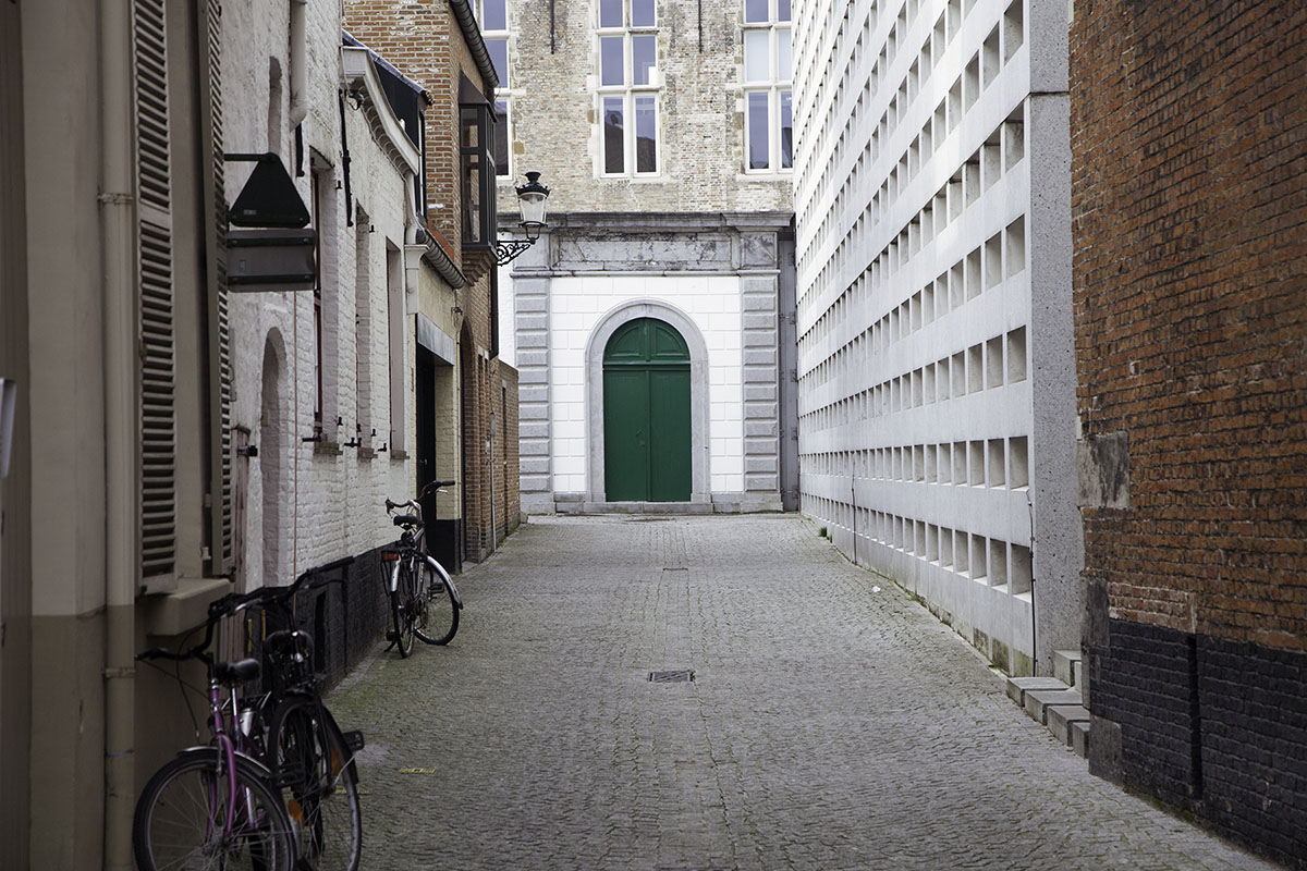 Bruges_Belgium_Door